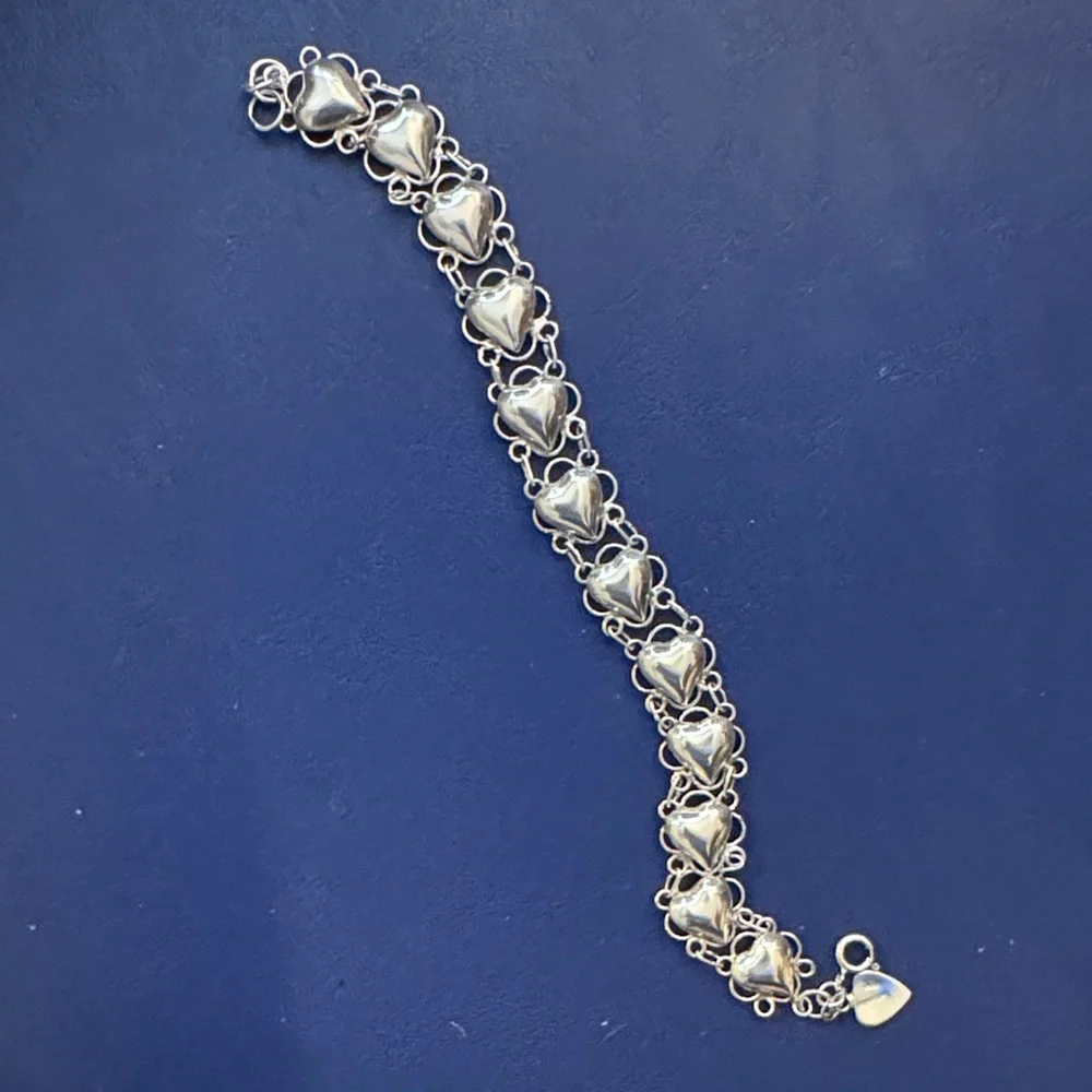 Elegant 925 Silver Bubble Heart Bracelet 7” - Picture 6 of 9